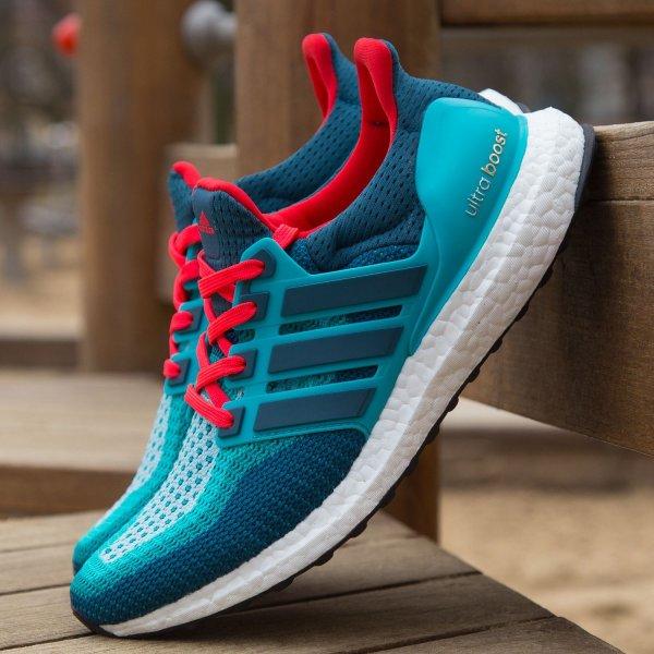 adidas ULTRA BOOST Green Mineral Red