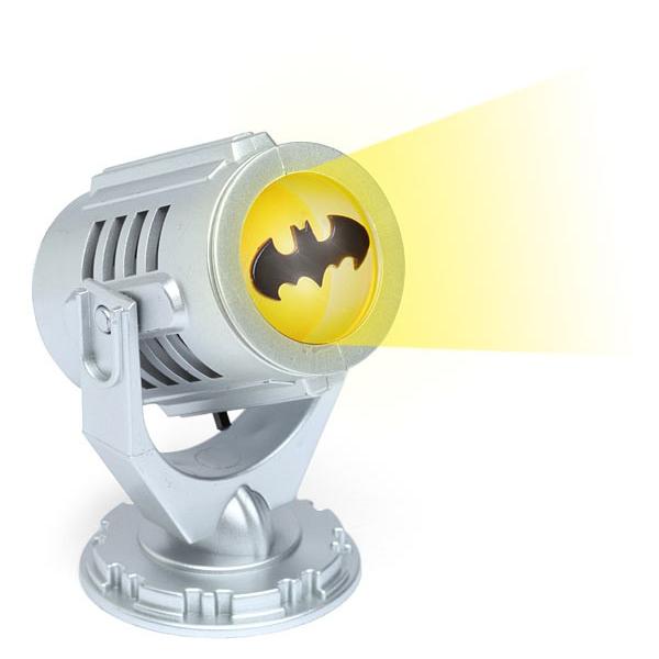 バットマン ジオラマ ライト　バットシグナル　フィギュア付 デスクライト バットマン ジオラマ ライト バットシグナル フィギュア付