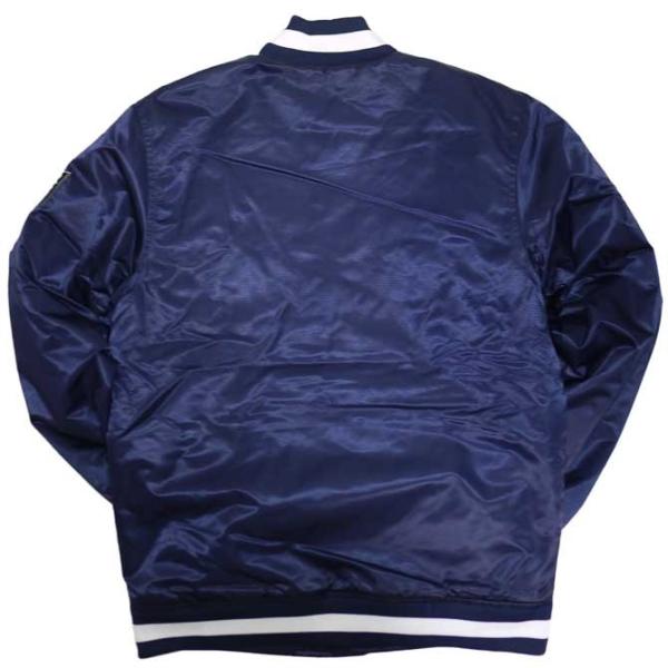 ai-na_majestic5003_5