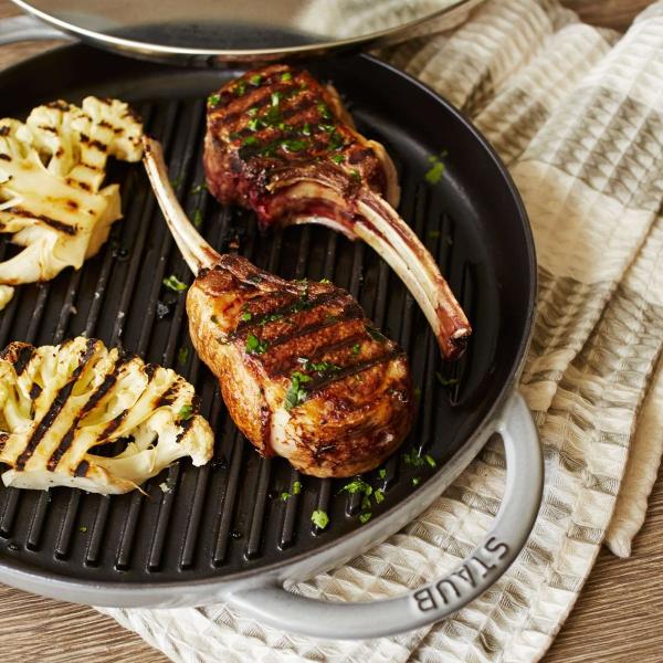 Staub steam outlet grill