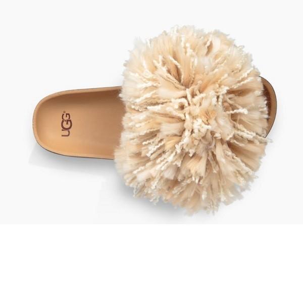 UGG Cindi アグ シンディ スライド サンダル もこもこ ふさふさ ヤーン