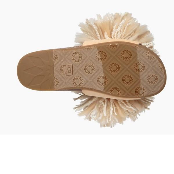 UGG Cindi アグ シンディ スライド サンダル もこもこ ふさふさ