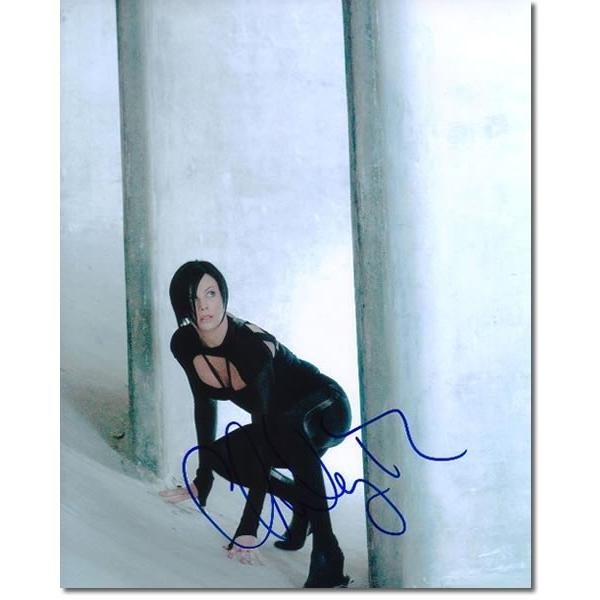 シャーリーズセロン 直筆サイン 写真 ハリウッド 映画 女優 証明書付き