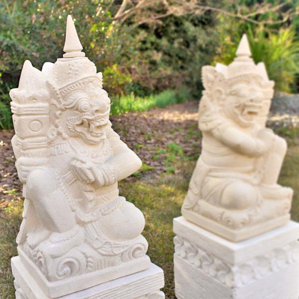 石像 ラクササ＆台座 左右セット 全長51cm 魔除け 守り神 バリ島