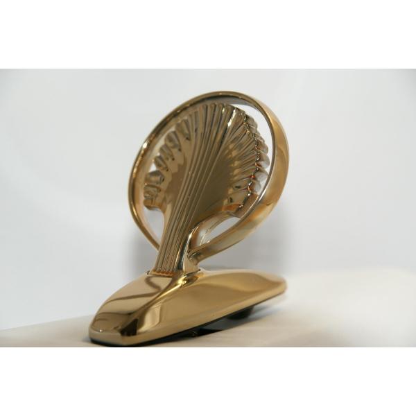 エンブレム 送料無料 ゴールドメッキ ニッサン Y32シーマ