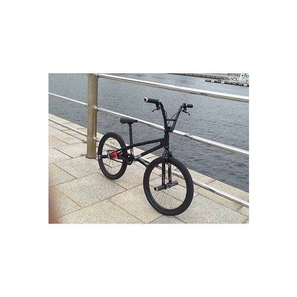BMX TNB ハンドルバー8.25