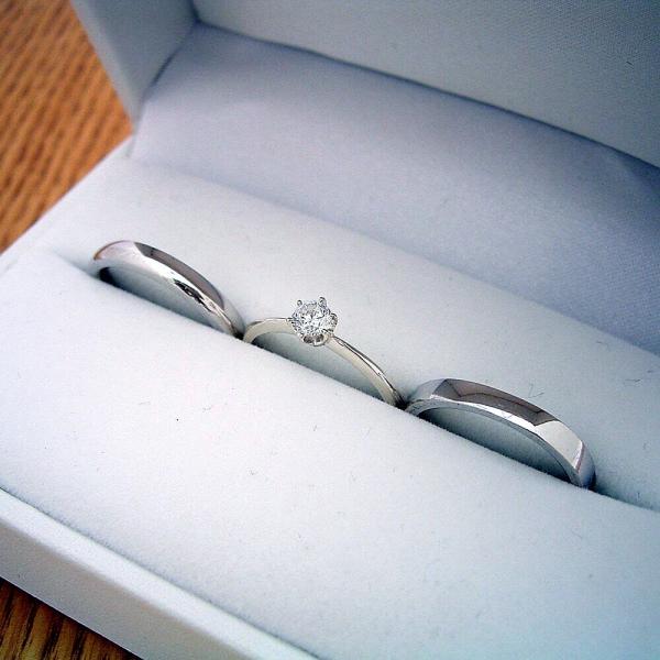 １万円 婚約指輪 結婚指輪 ペアリング ティファニーセッティング 甲丸 