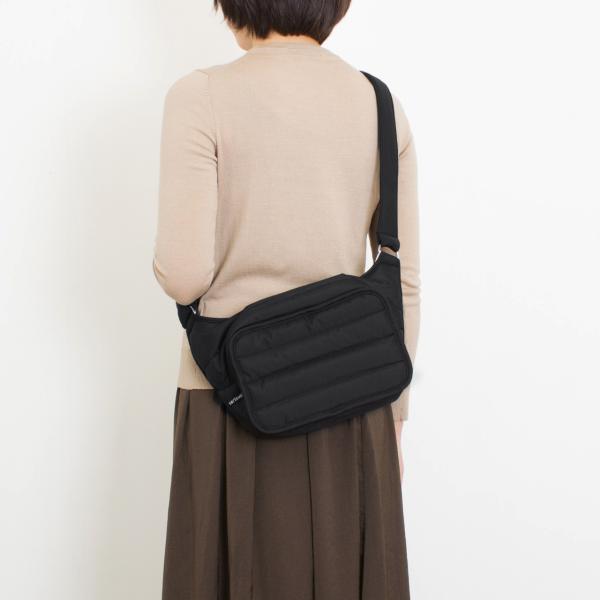 マリメッコ MARIMEKKO バッグ レディース ショルダーバッグ ブラック PADDED BAGS BILLIE SHOULDER BAG  090804 009 BLACK /【Buyee】 