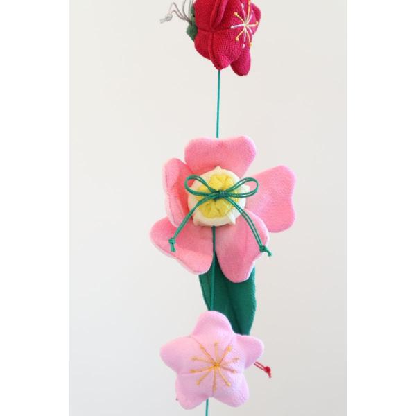 鳥モチーフ　ちりめん細工 吊るし飾り　吊るし雛 つるし飾り】ちりめん細工 一本吊りつるし雛 春を告げる花と鳥