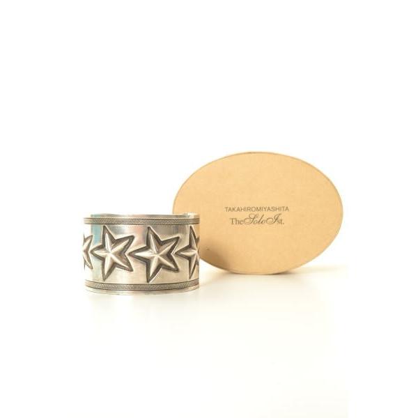 TAKAHIRO MIYASHITA The SoloIst. Six Star Cuff バングル M