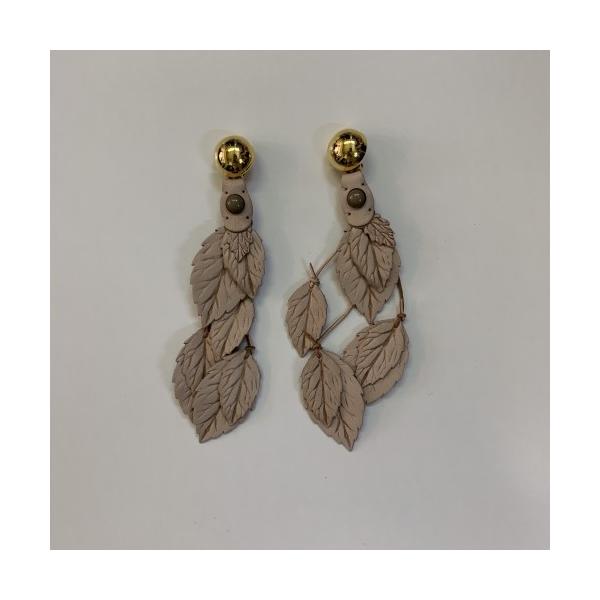 THE DALLAS LEATHER LEAF EARRINGS ザ・ダラス レザーリーフ