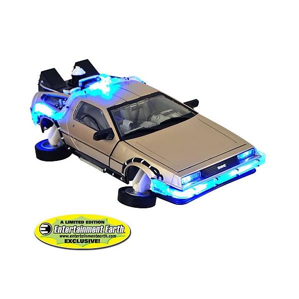 ダイアモンドセレクト バックトゥザフューチャー パート2 デロリアン 1/15 ダイアモンド・セレクト社「バック・トゥ・ザ・フューチャー