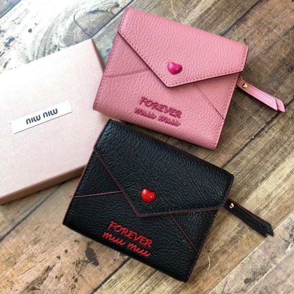 【美品】miumiu ラブレター 三つ折財布