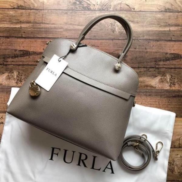 美品 FURLA フルラ バッグ パイパー M SABBIA サッビア ベージュ 