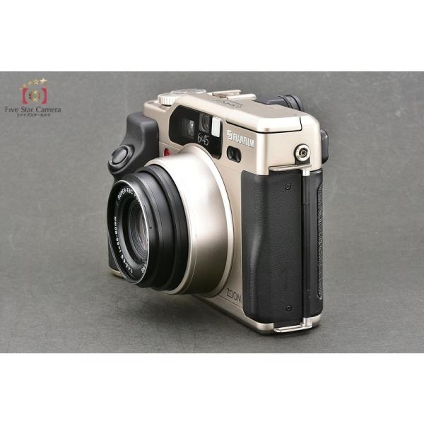 人気！〈美品＋〉フジ Fujifilm GA645Zi フィルムカメラ GOLD fujifilm-ga645zi-gl-0723-002.jpg