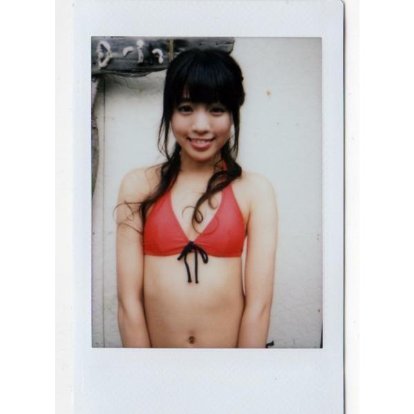 志田友美　女性ポートレート チェキ 生写真 ビキニチェキ 志田友美 赤 /【Buyee】