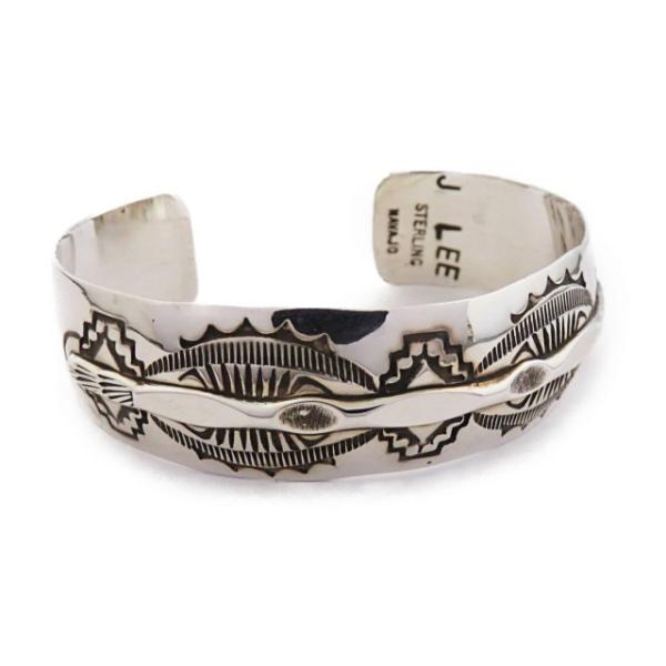 NORA シルバーバングル スタンプワーク ナバホ族 INDIAN JEWELRY