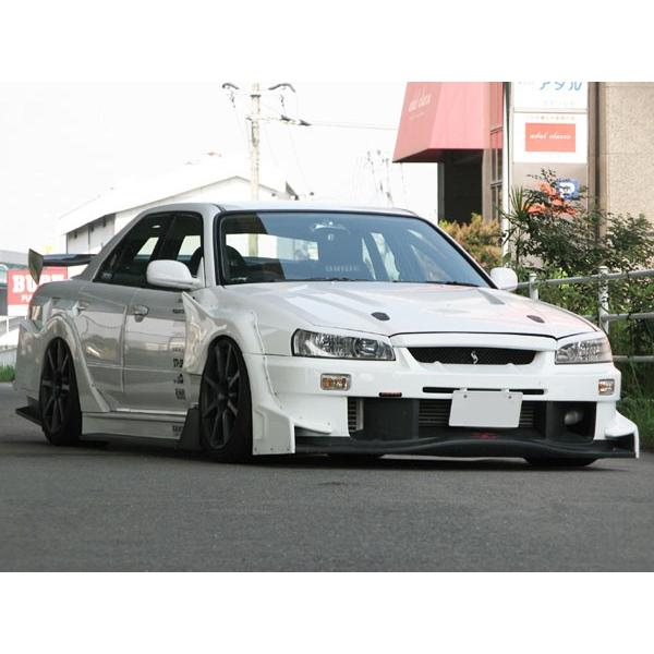 URAS（ユーラス） スカイライン 4ドア（R34） アイライン（FRP