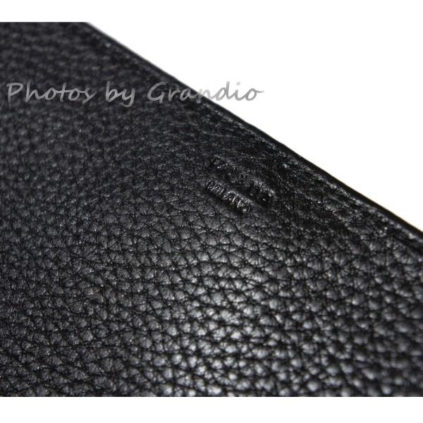 日本未入荷![希少♪]PRADA プラダ ショルダーウォレット長財布