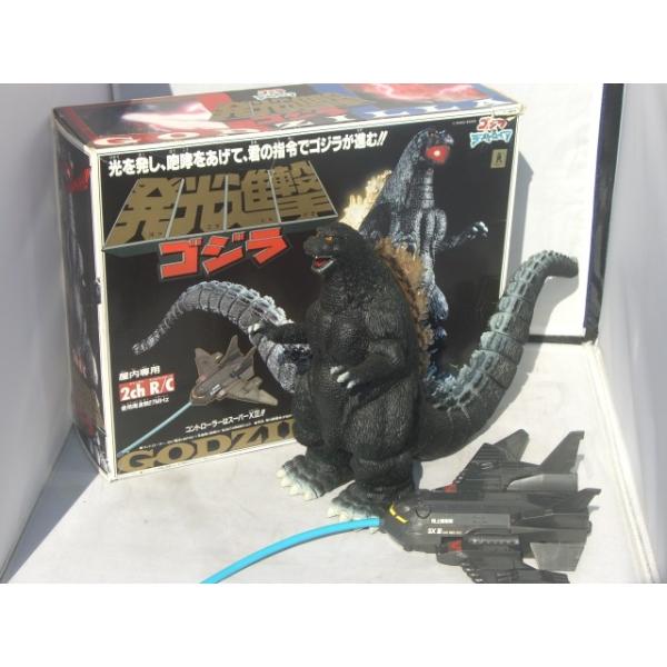 中古 ＢＡＮＤＡＩ 発光進撃ゴジラ ゴジラＶＳデストロイア 2ch R/C