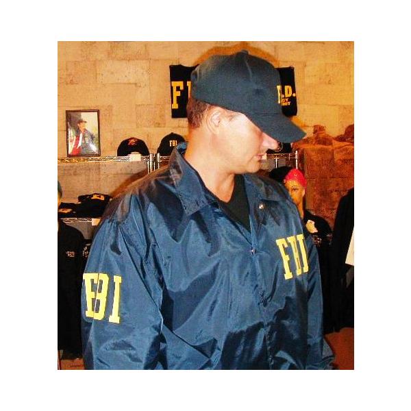 ☆よく売れています！送料込み！☆なりきりFBI捜査官セット