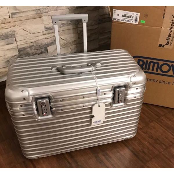 Rimowa Topas Business Multiwheel 44cm Suitcase, Silver