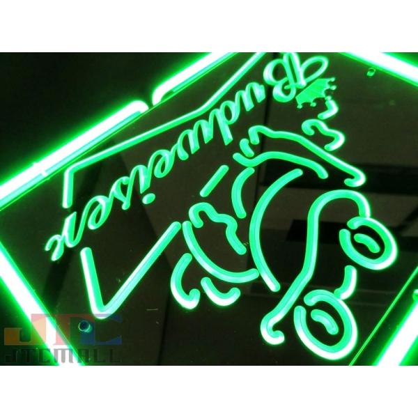 特大3Dネオン看板はメーカーの生産終了に伴い、今ある在庫限りで販売