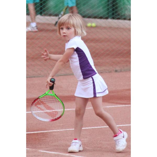 テニス上下ウェアとアンダースコート