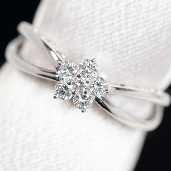Ponte Vecchio ポンテヴェキオ ダイヤモンド0.31ct K18WG フラワー 