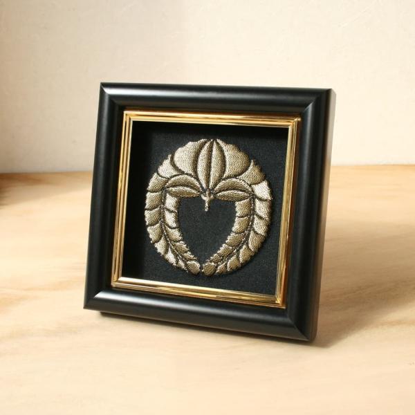 家紋刺繍額 家紋額 彩華-iroha- カラー金糸刺繍 西陣織生地 米寿