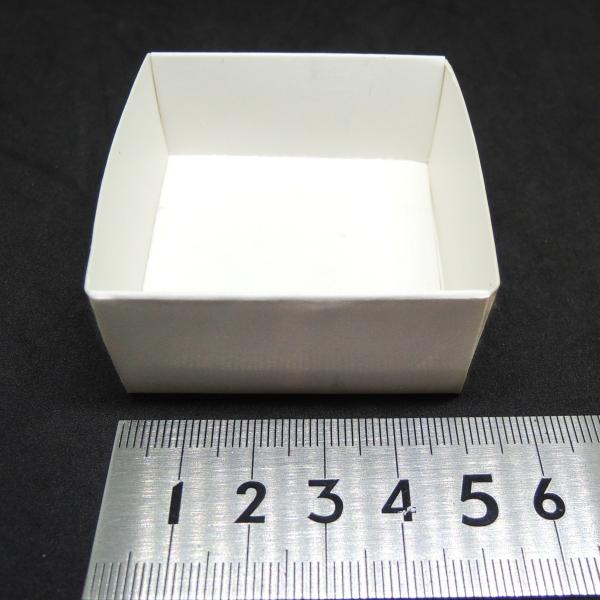 鉱物標本箱 約5cm(51mm) 鉱物標本用紙箱 標本箱 組み立て式 折り畳み式