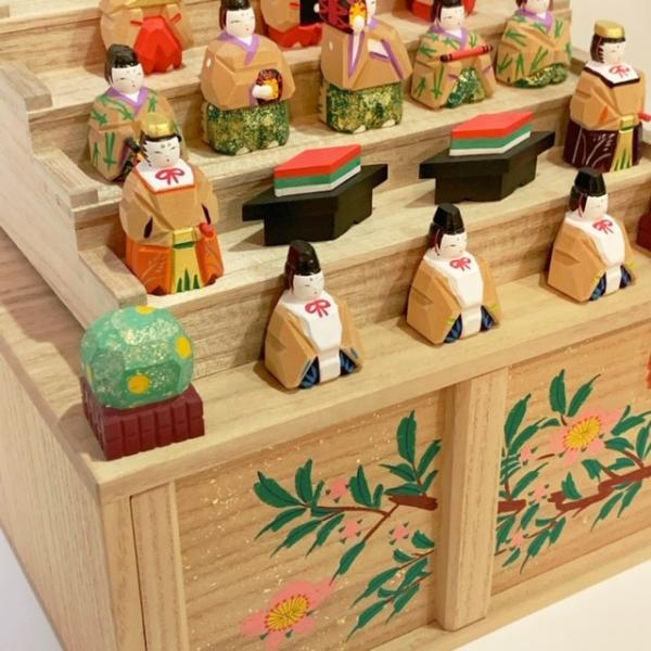 限定特価・一点限り】一刀彫 雛人形 神泉作 段揃雛（小）奈良