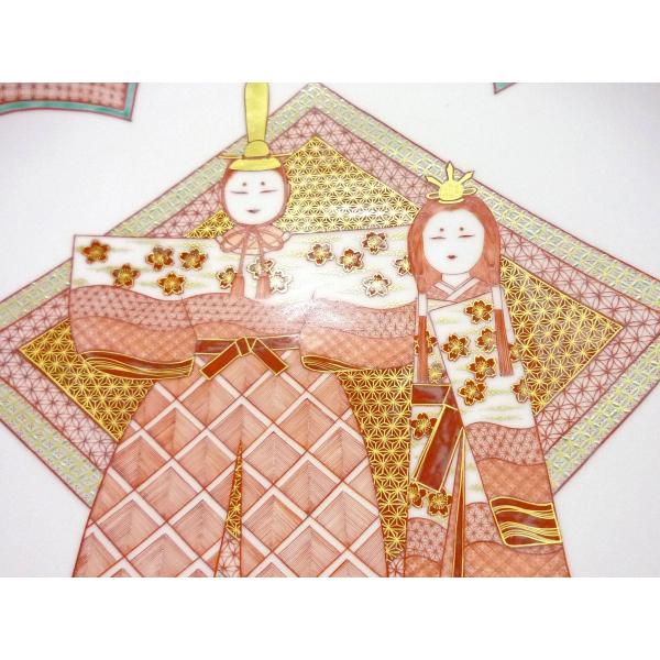 九谷焼飾り皿赤絵細描立雛文山本芳岳先生作(Kutani ornament