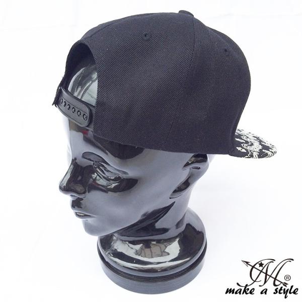 キャップ型ヘルメット　角ツバ　ペイズリー　ギャング ツバ 総柄 ペイズリー スナップバック キャップ ブラック black 黒