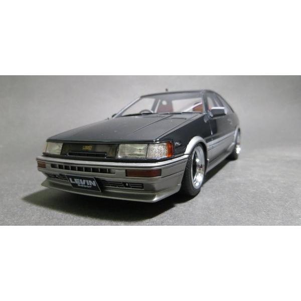 イグニッション1/18 トヨタ・カローラ レビン(AE86) 2Dr GT Apex