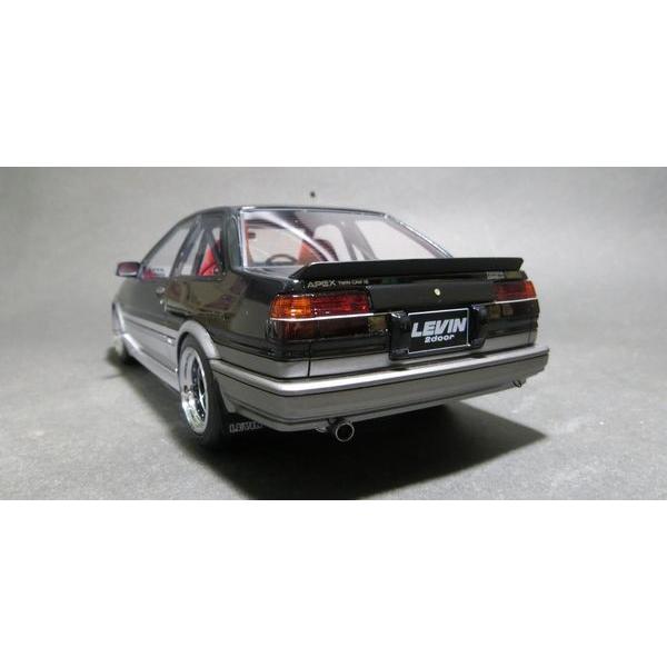 イグニッション1/18 トヨタ・カローラ レビン(AE86) 2Dr GT Apex