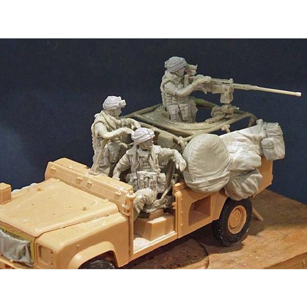 現用イギリス軍 WMIK（ランドローバー・ウルフ）クルー（3体入