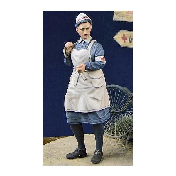 ドイツ赤十字（DRK） 看護婦 1939-45年 German DRK Nurse 1939-45 1/35