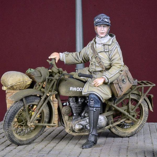希少☆1/43☆トライアンフ☆ヘラルド☆ヴァンガード社☆イギリス製☆レトロ☆ 希少☆1/43☆トライアンフ☆ヘラルド☆ヴァンガード社☆イギリス