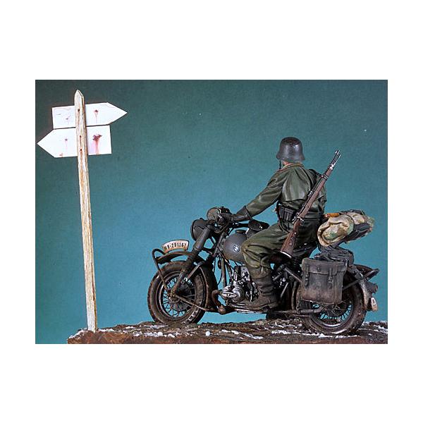 ドイツ軍幕 小休止」 ドイツ軍 東部戦線 1942年（BMW R75とオートバイ兵