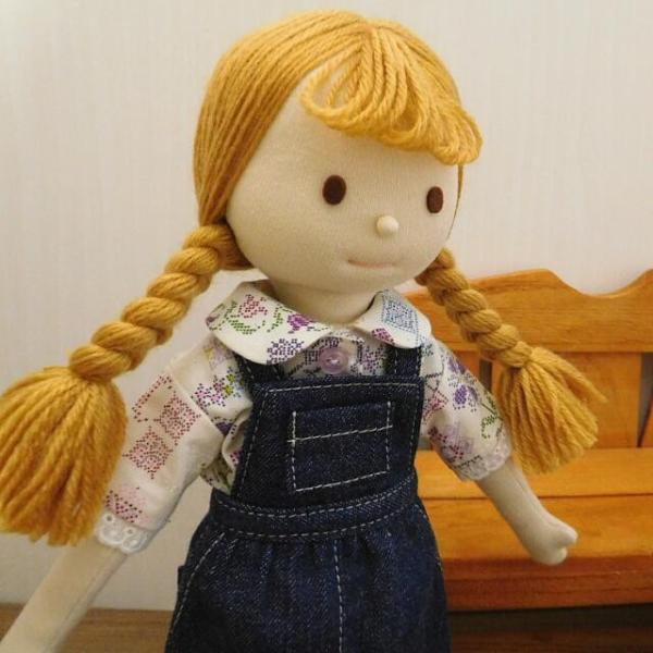 布人形 布人形 布製 着せ替え人形 28cmサイズ 花柄ブラウス サロペット