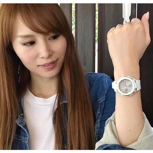 恋人達のGショックペアウオッチカシオ電波ソーラーG-SHOCK BABY-G 白