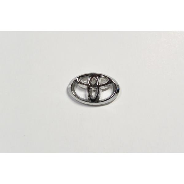 トヨタ - トヨタ　ピンバッチ　ピンバッジ　非売品　アクア トヨタ ピンバッチ ピンバッジ 非売品 アクア