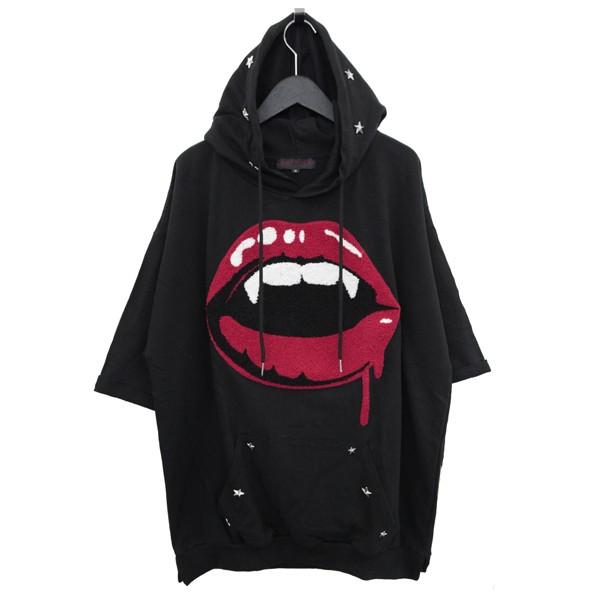 JURY BLACK(ジュリーブラック)LIP刺繍スタッズ付きドロップショルダー 