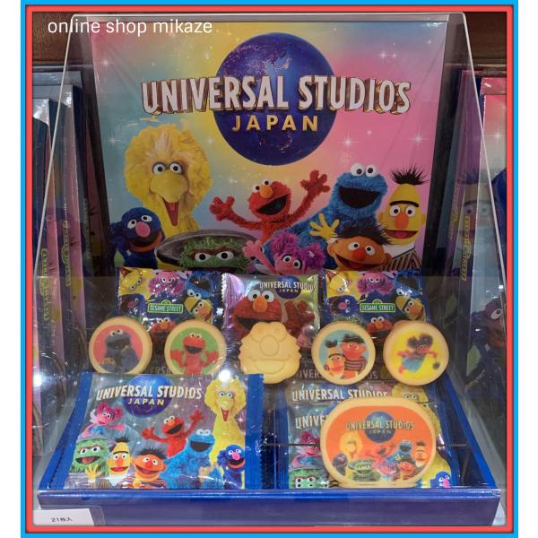 USJ クリアファイル　平成レトロ　セサミストリート　クリスマス　イースター 新品未開封】エルモ 3ポケットクリアファイル セサミストリート