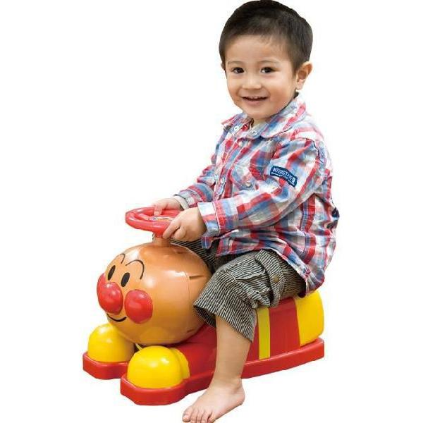アンパンマンバイク 室内 アンパンマン 三輪 キックバイク 室内使用