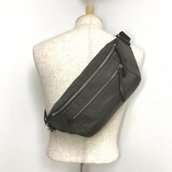コーチ トンプソン ボディバッグ レザー 本革 カーキ 斜め掛け 斜め掛け ◎美品◎ Coach トンプソン シボ革 ボディバッグ 斜め掛け