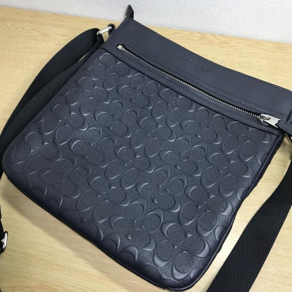美品　COACH　コーチ　メンズレザーショルダーバッグ　F72220 COACH コーチバッグ ショルダーバッグ F72220 ブラックメンズ