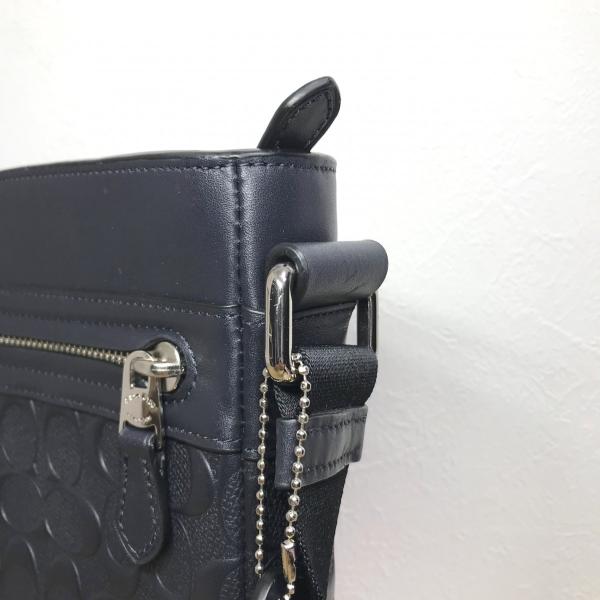 美品 COACH ／ コーチ チャールズ テック クロスボディー