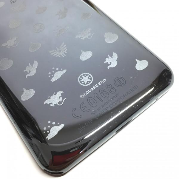 AQUOS - SHARP SH-01F DRAGON QUEST メタルスライム ASCII.jp：ドラクエスマホ、12月7日発売 プレミアクラブで先行予約